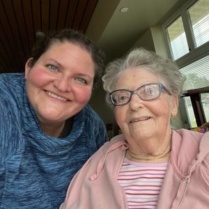 Meet your Posher, Julie